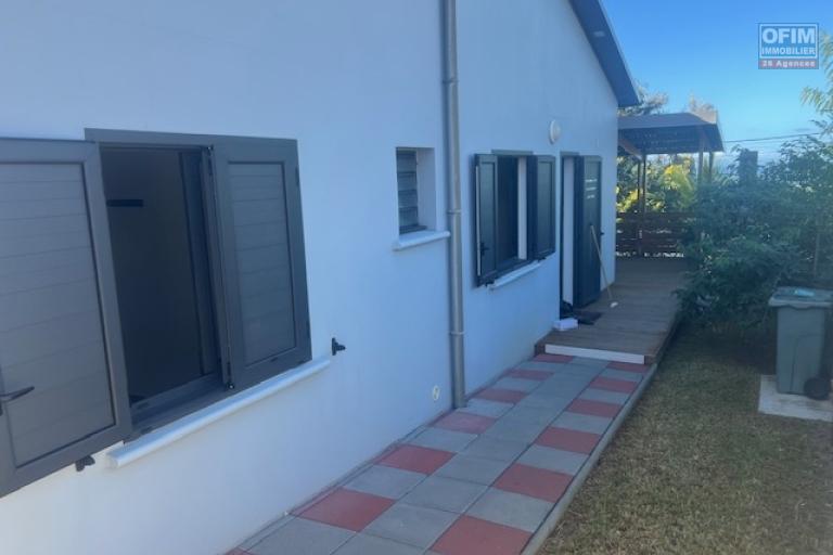 Location villa F5 meublée – Vue agréable à L’Étang-Salé les Hauts