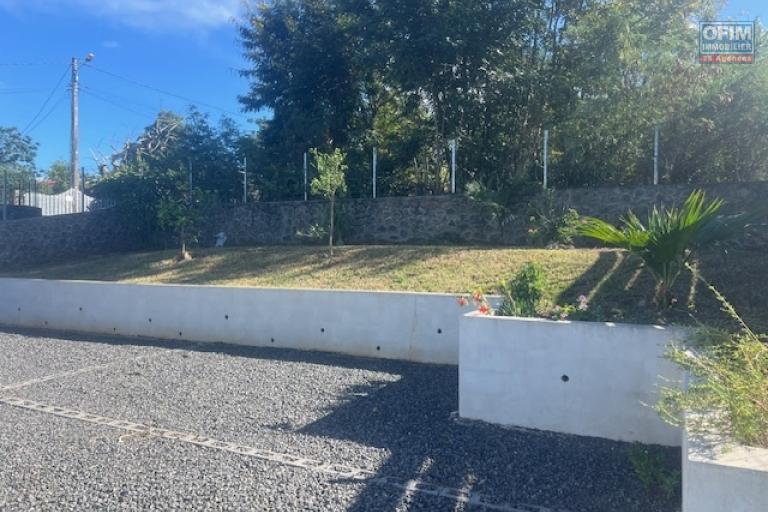 Location villa F5 meublée – Vue agréable à L’Étang-Salé les Hauts