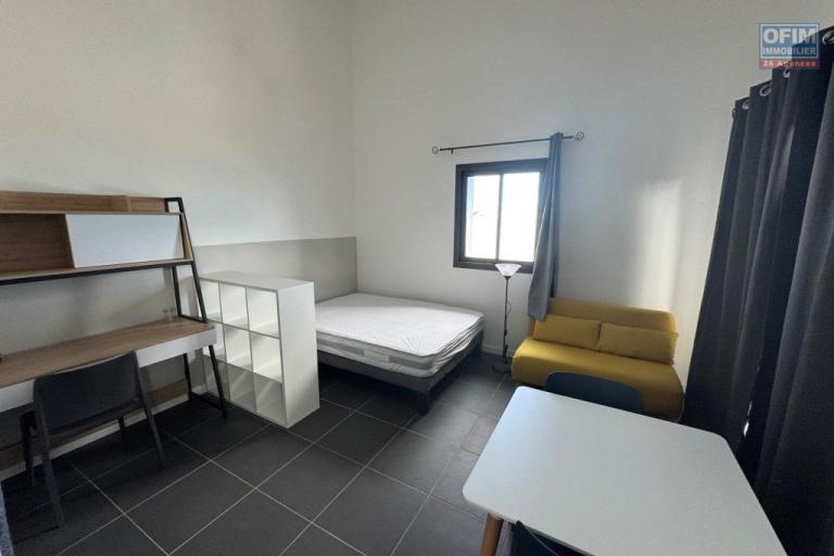 A louer studios neufs pour étudiants , MEUBLE ET EQUIPE, haut de gamme le tampon centre ville