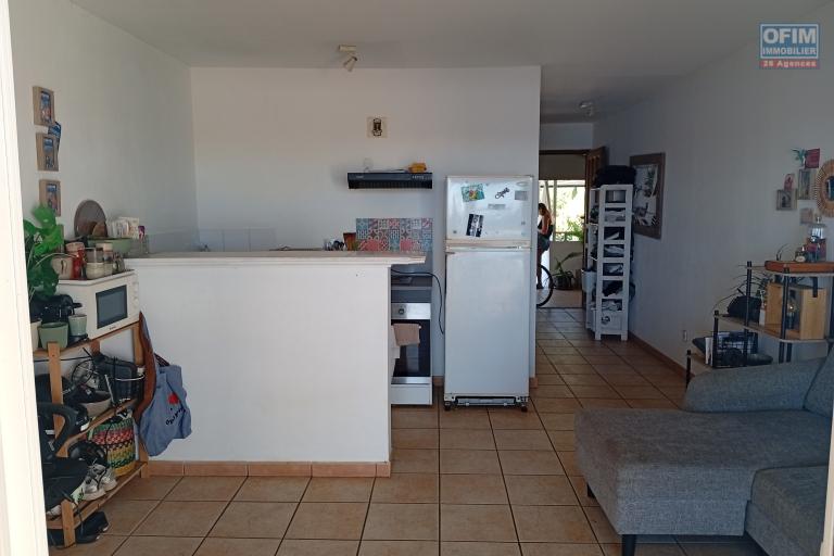 A LOUER APPARTEMENT T2 DE 53 M2 DE SURFACE AVEC VUE MER A SOURIS CHAUDE, TROIS BASSINS