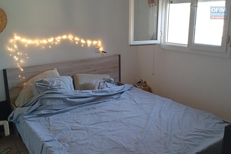 A LOUER APPARTEMENT T2 DE 53 M2 DE SURFACE AVEC VUE MER A SOURIS CHAUDE, TROIS BASSINS