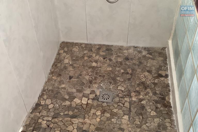 A louer maison meublée dans un écrin de verdure