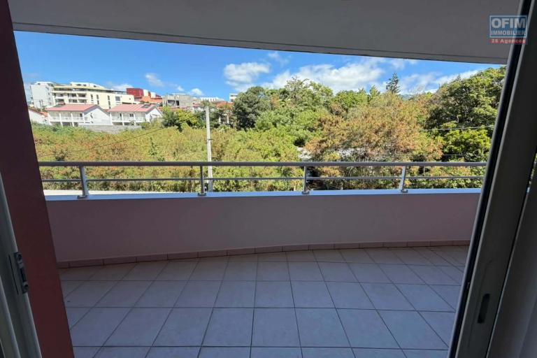A vendre -Appartemnt T3 de 51 m2 avec varangue et parking fermé - Secteur Sainte-Clotilde
