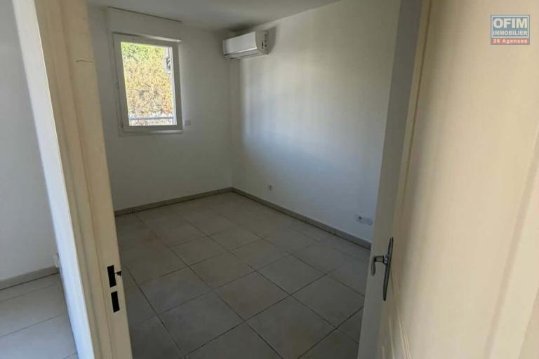 A vendre -Appartemnt T3 de 51 m2 avec varangue et parking fermé - Secteur Sainte-Clotilde