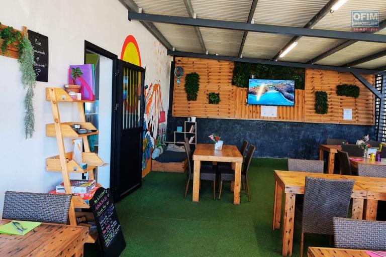 A VENDRE - Fonds de commerce Salon de Th&eacute; - Cr&ecirc;perie - Glacier &agrave;  Piton Saint-Leu | 149 900&euro;