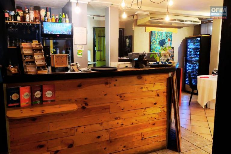 A VENDRE | Fonds de commerce d'un restaurant unique au centre ville du Tampon &agrave; 199 900&euro;