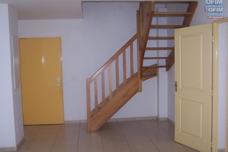 Appartement T3 en duplex à deux pas du centre ville du Tampon