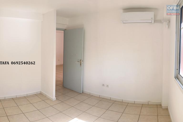 Bel appartement T2 avec terrasse de 62 m2 - Chambre climatisée