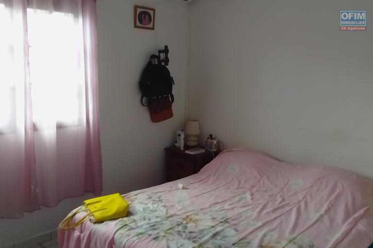 VILLA F6 en duplex avec une d&eacute;pendance de 40 m2 environ