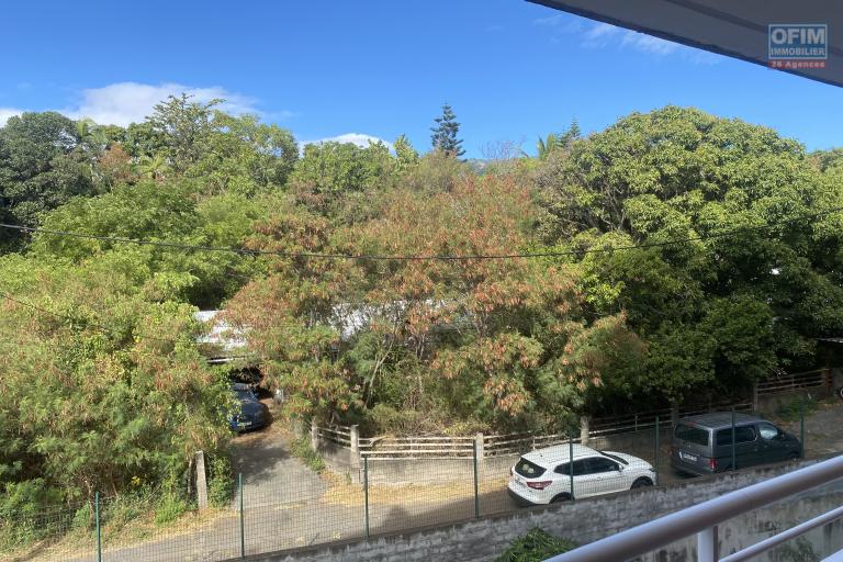 A vendre -Appartemnt T3 de 51 m2 avec varangue et parking fermé - Secteur Sainte-Clotilde