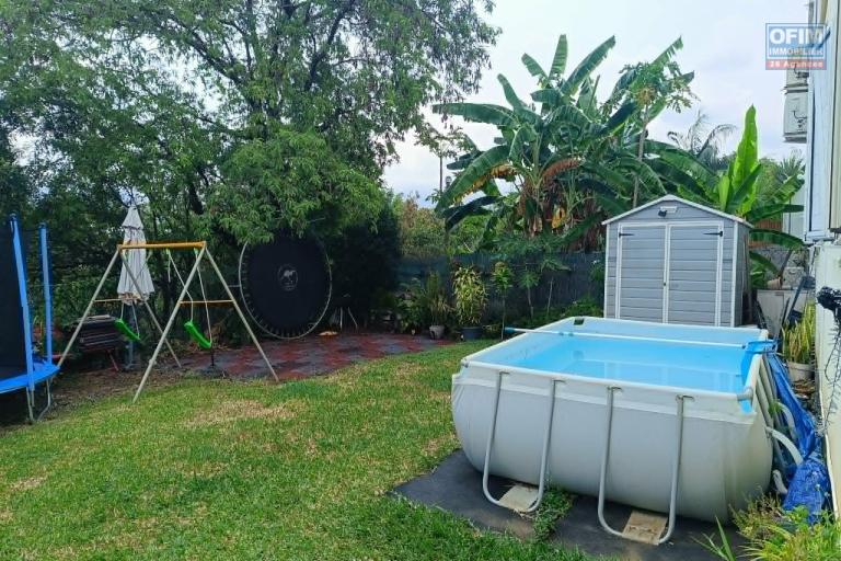 A vendre appartement 3 chambres avec jardin de 200 m2 &agrave; la Ravine des Cabris