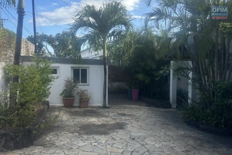 Villa F4 avec un studio