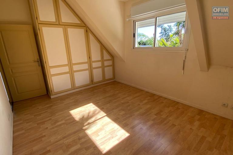 A louer &agrave; La Montagne belle maison T5 dans le lotissement les Filaos