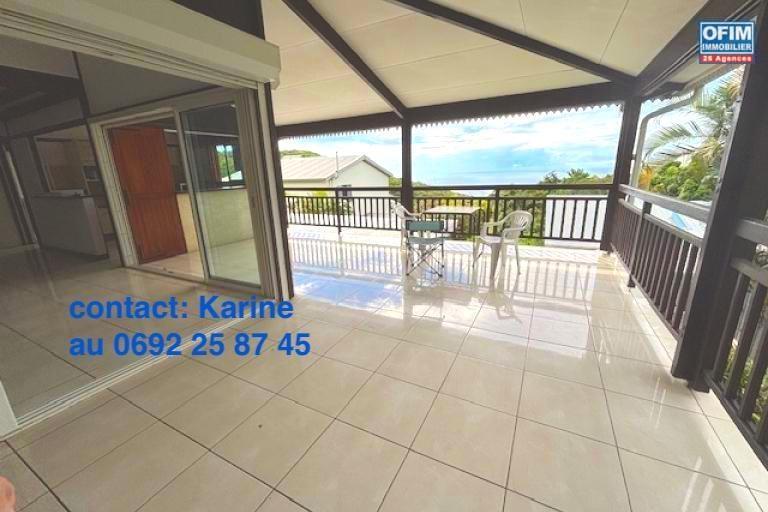 En vente spacieuse villa T7/8 &agrave; St Denis-La Montagne, au calme d'une impasse .