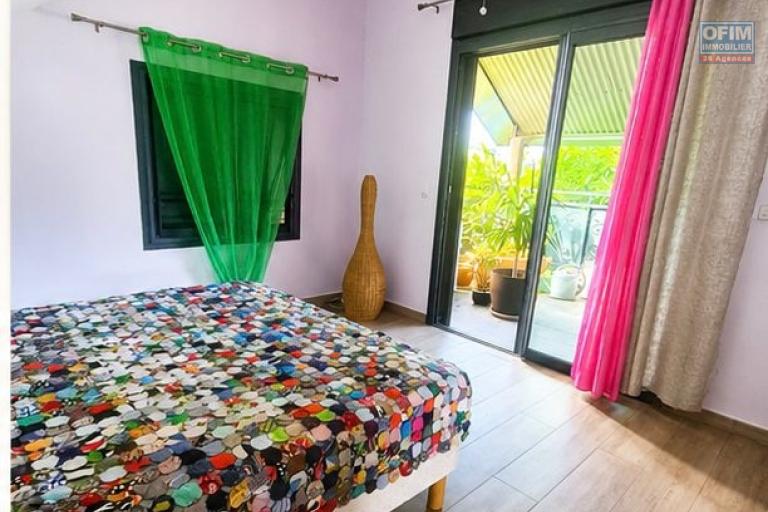 &Agrave; louer maison F4, 3 chambres, cuisine &eacute;quip&eacute;e, terrasse, jardin cl&ocirc;tur&eacute;, endroit au calme