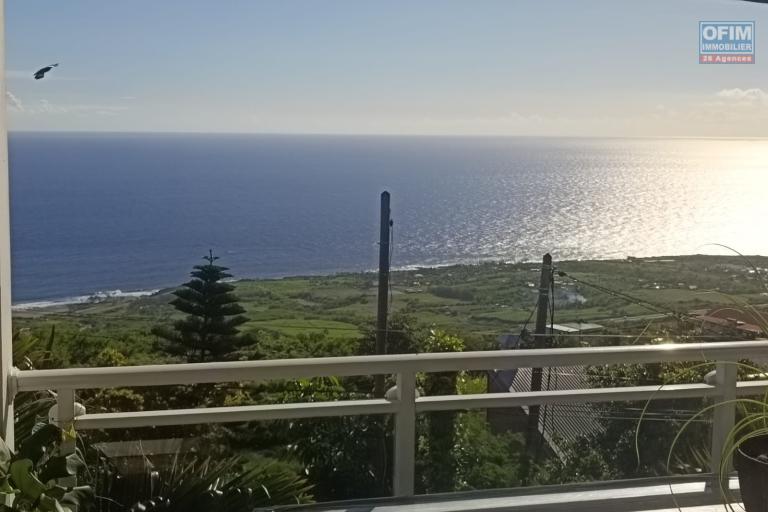 A louer villa F4 Ave vue mer à Piton St Leu