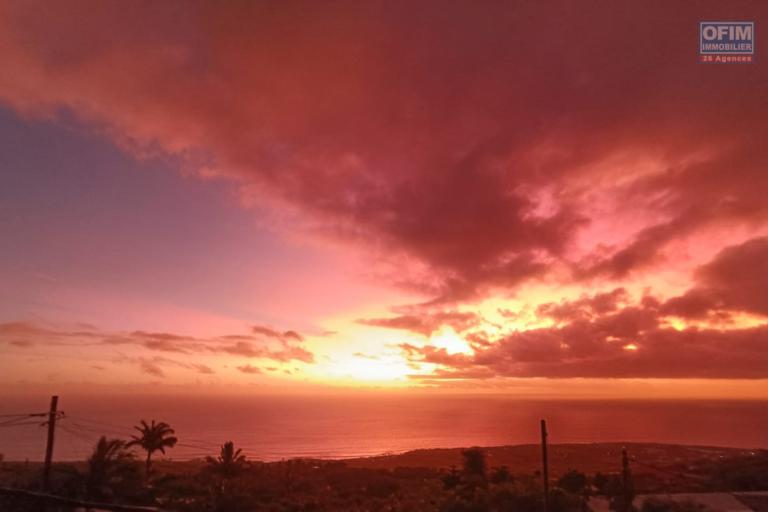 A louer villa F4 Ave vue mer à Piton St Leu