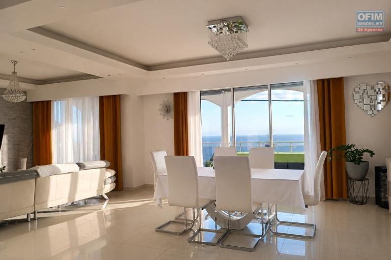 A louer villa F4 Ave vue mer à Piton St Leu
