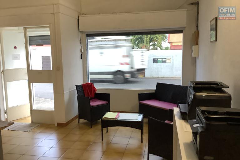 A LOUER Local commercial et/ou professionnel à RAVINE DES CABRIS