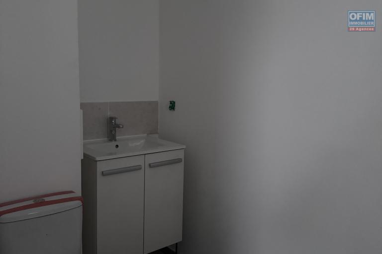 A louer bel appartement NEUF de type F1 sur la résidence ARTY à Sainte Clotilde LA BRETAGNE