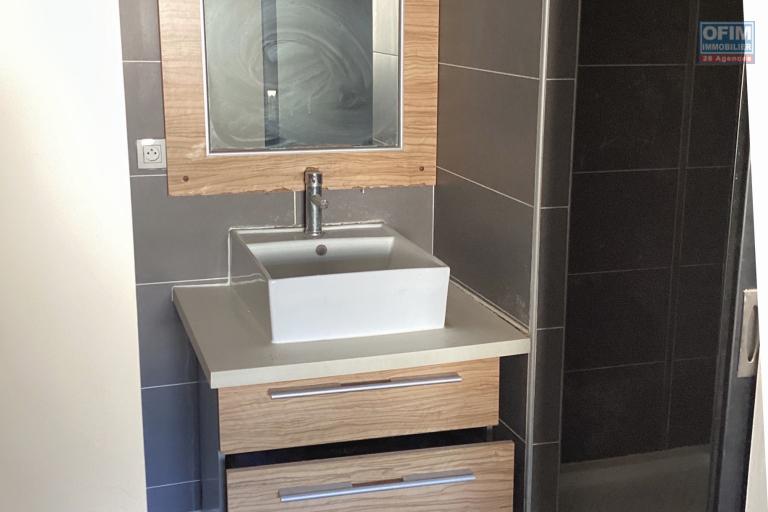 &Agrave; vendre &ndash; Appartement T2 de 43,49 m&sup2; &ndash; R&eacute;sidence Palais du Pharo
