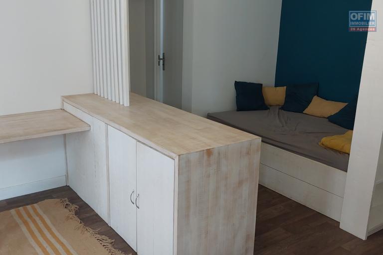 A louer appartement T2 meublé à Saint Leu centre
