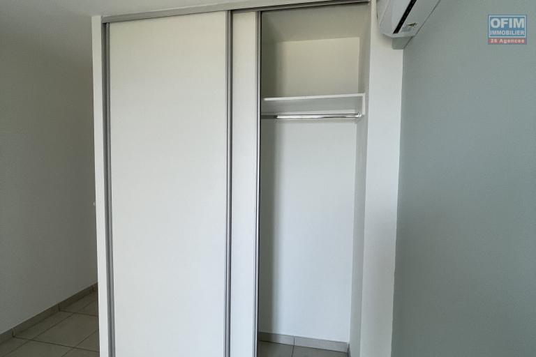 A louer &agrave; Saint Leu  appartement  T4 spacieux r&eacute;cent  avec vue mer