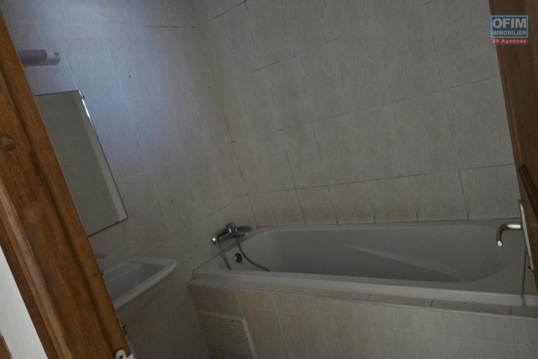 À vendre Saint-André villa F4