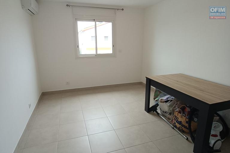A Louer r&eacute;cente et spacieuse villa F4 de 85m2 &agrave; Sainte-Rose