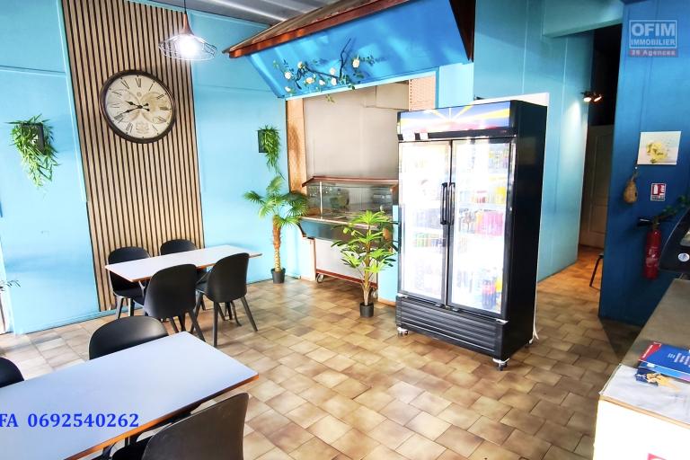 Fonds de commerce PIZZERIA, REPAS, centre-viile Petite-Ile