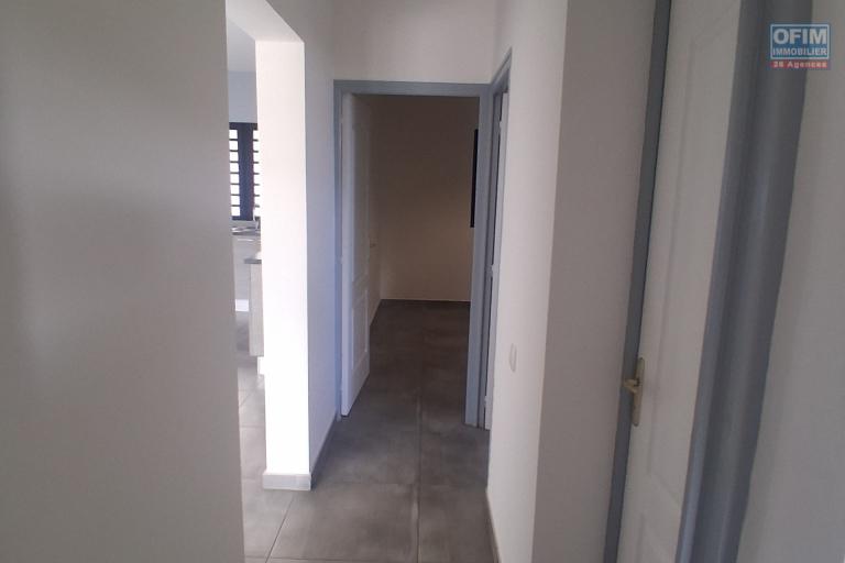A LOUER Bel appartement F3 de 76,35 m2 sur SAINT-GILLES LES HAUTS à 900,00 euros !!!
