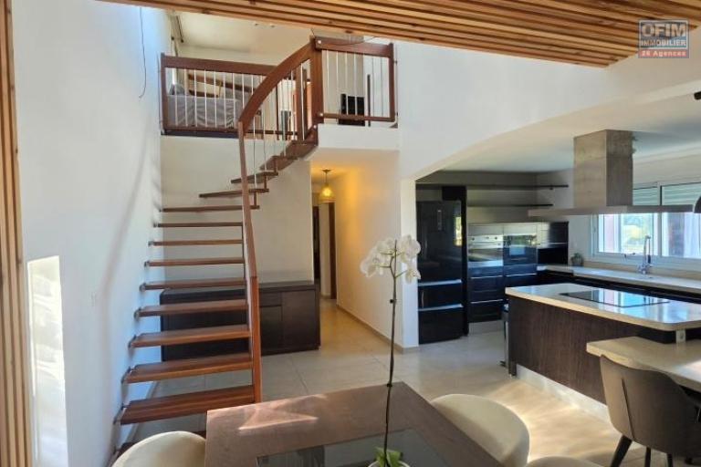 A louer sublime villa MEUBLE de type F7- prestations haut de gamme et environnement paisible