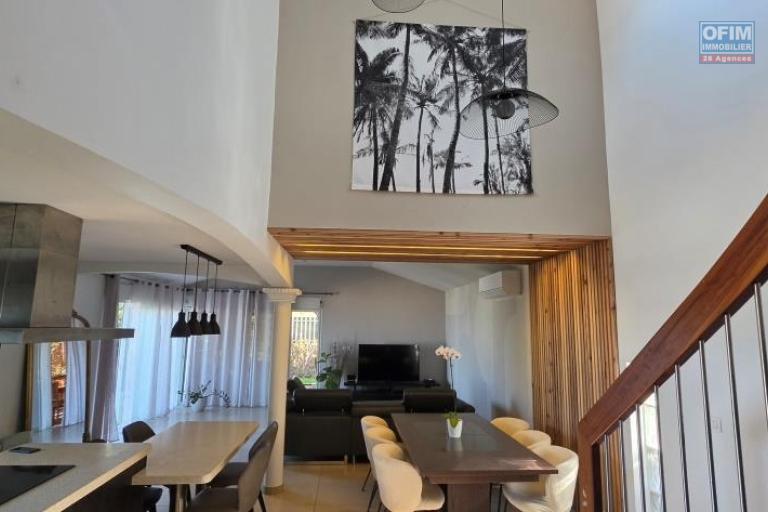 A louer sublime villa MEUBLE de type F7- prestations haut de gamme et environnement paisible