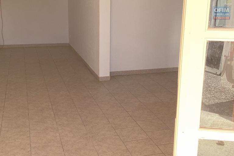 À LOUER – Maison Duplex F5 – Bagatelle