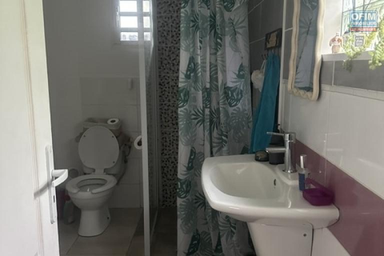 Charmant meubl&eacute; de 2 chambres