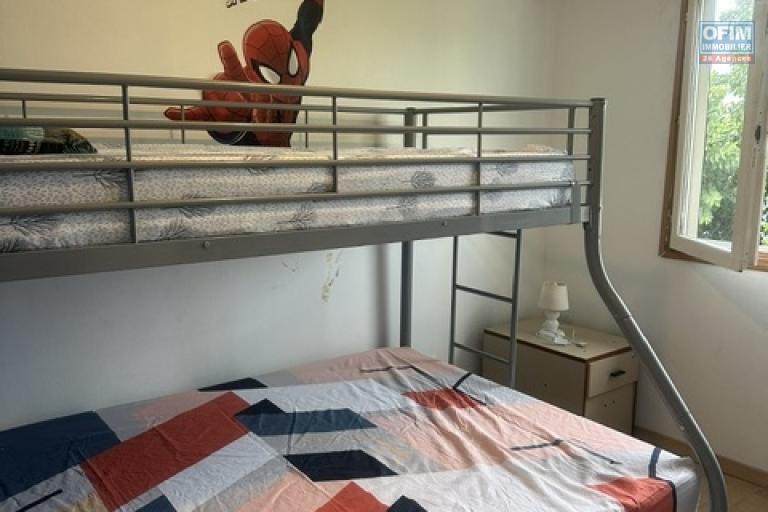 Charmant meubl&eacute; de 2 chambres