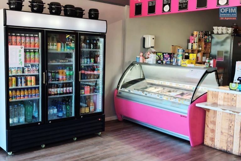 A VENDRE - Fonds de commerce Salon de Th&eacute; - Cr&ecirc;perie - Glacier &agrave; Piton Saint-Leu | 149 900&euro;