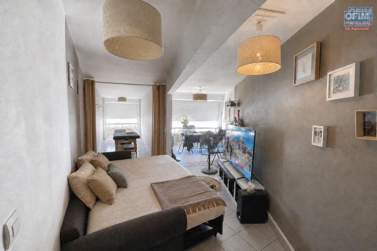 Saint-Gilles-les-Bains &ndash; Ensemble immobilier T2 + espace am&eacute;nag&eacute; ind&eacute;pendant