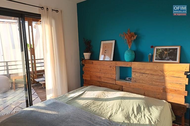 A VENDRE MAISON F4 DE 180 M2 DE SURFACE AVEC PISCINE ET VUE MER A ST LEU