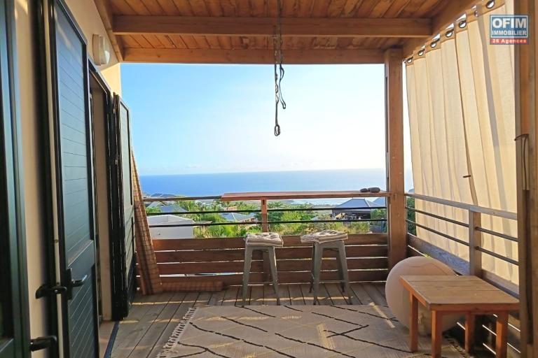 A VENDRE MAISON F4 DE 180 M2 DE SURFACE AVEC PISCINE ET VUE MER A ST LEU