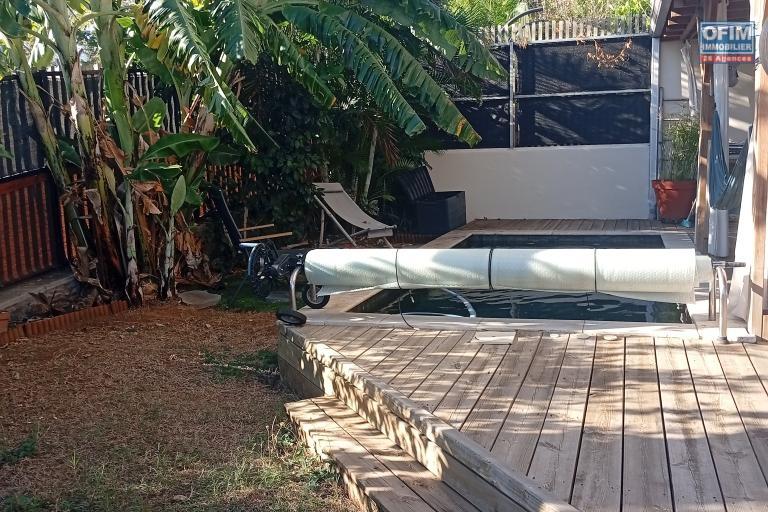 A VENDRE MAISON F4 DE 180 M2 DE SURFACE AVEC PISCINE ET VUE MER A ST LEU