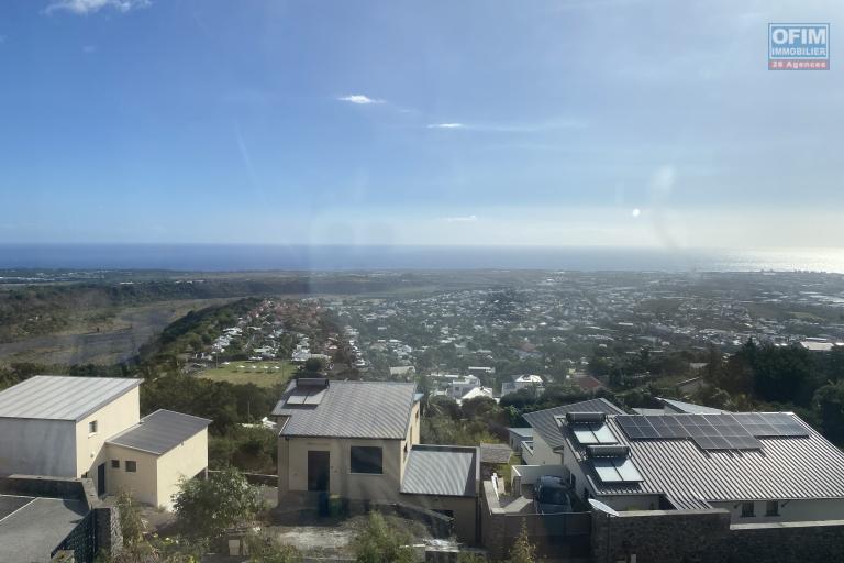 A vendre VILLA D&rsquo;ARCHITECTE AVEC VUE OC&Eacute;AN PANORAMIQUE &ndash; LA POSSESSION