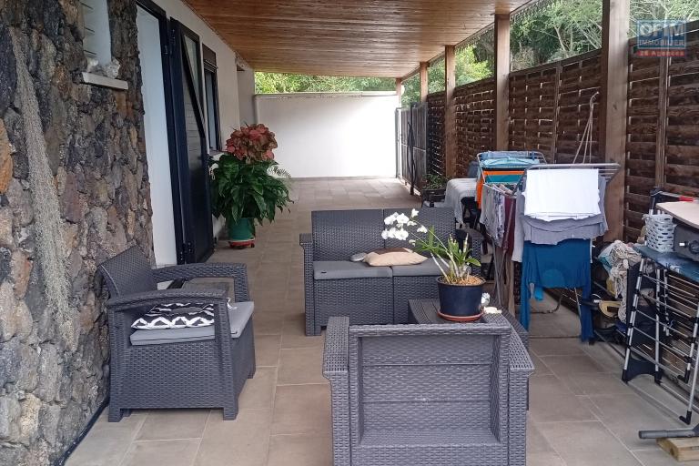 A VENDRE MAISON F3 DE PLAIN PIED DE 174 M2 DE SURFACE AVEC VUE MER A L'ETANG ST LEU
