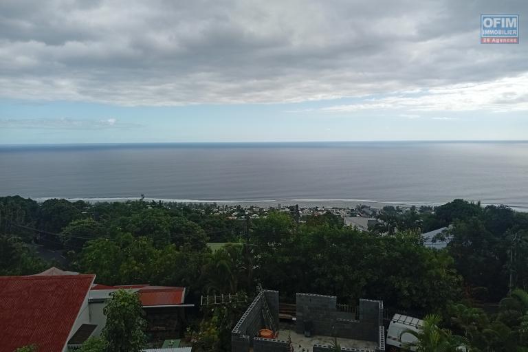 A VENDRE MAISON F3 DE PLAIN PIED DE 174 M2 DE SURFACE AVEC VUE MER A L'ETANG ST LEU