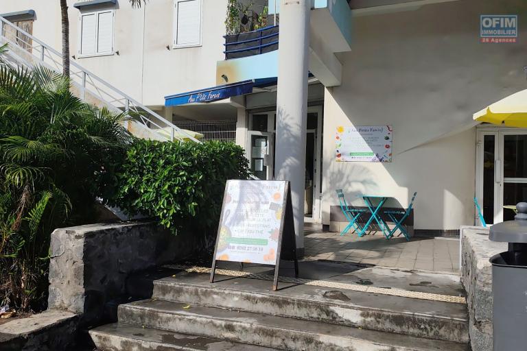 &Agrave; VENDRE &ndash; Fonds de commerce Aux P'Tits Farcis &agrave; 39 600&euro; &ndash; Centre-ville de Saint-Pierre