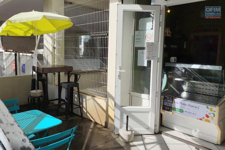 &Agrave; VENDRE &ndash; Fonds de commerce Aux P'Tits Farcis &agrave; 39 600&euro; &ndash; Centre-ville de Saint-Pierre