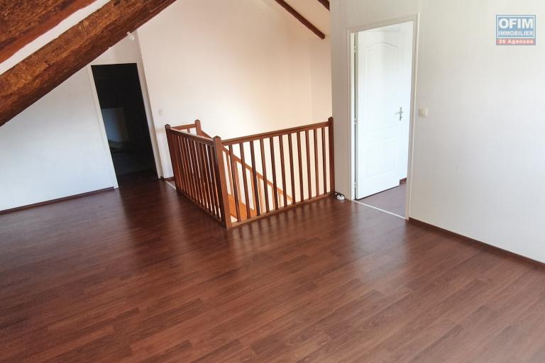 Jolie villa F4/F5 de 150 m2 &agrave; Vincendo