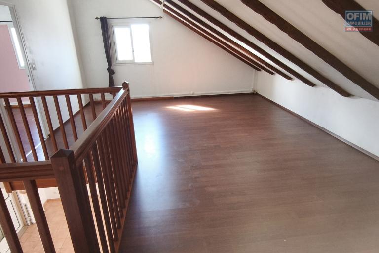 Jolie villa F4/F5 de 150 m2 &agrave; Vincendo