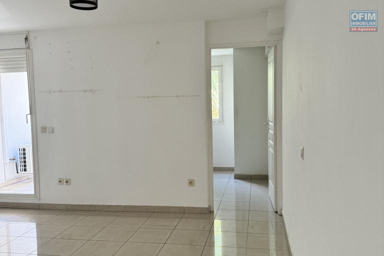A louer ce bel appartement de type F2 sur la r&eacute;sidence INAIS &agrave; Sainte Clotilde.