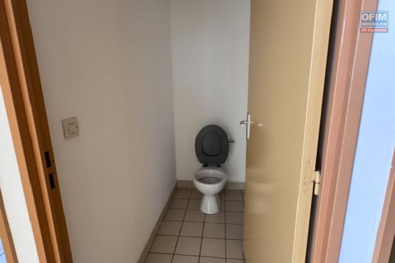 A louer ce joli appartement de type F2 sur la r&eacute;sidence GEORGES BRASSENS &agrave; Sainte Clotilde.